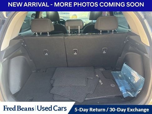 Certified 2024 Hyundai Venue SEL image 8