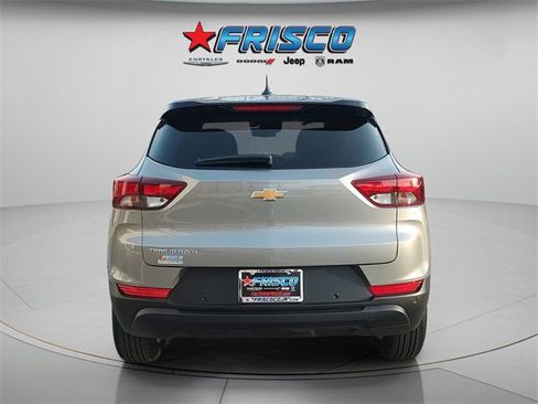 Used 2026 Chevrolet TrailBlazer LS w/ LS Convenience Package image 8