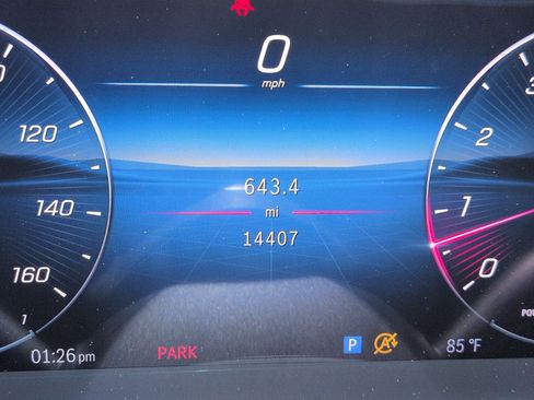 Used 2025 Mercedes-Benz C 300 Sedan image 22