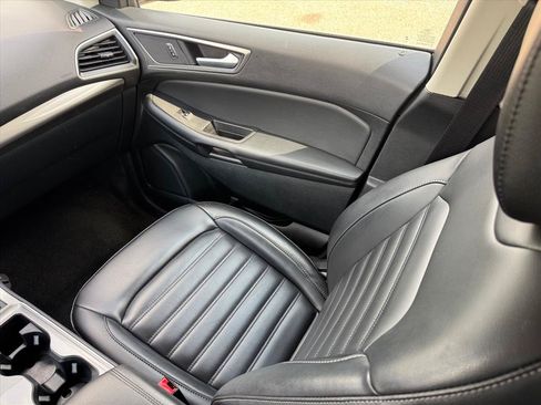 Used 2024 Ford Edge SEL AWD/4WD image 19