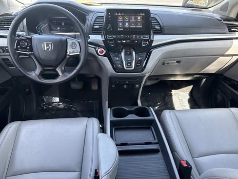 Certified 2023 Honda Odyssey Touring image 17
