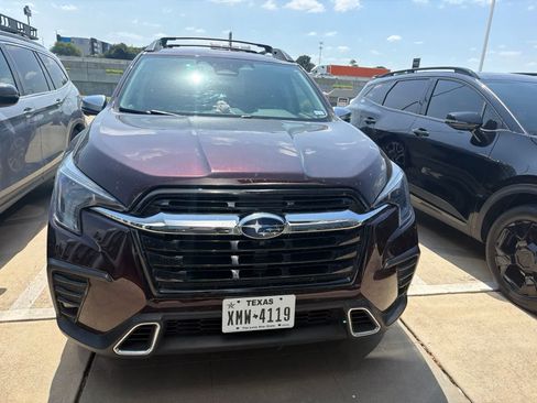 Used 2023 Subaru Ascent Touring AWD/4WD image 2