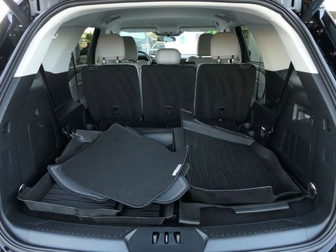 Used 2026 Ford Explorer Active w/ Active Comfort Package RWD image 25