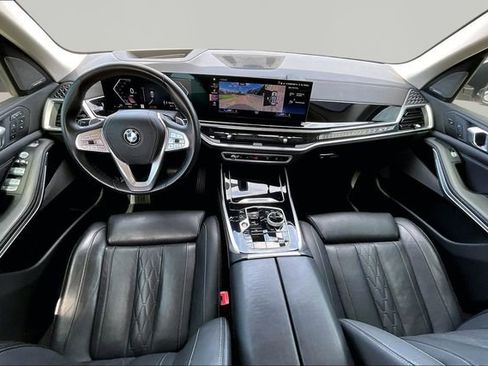 Used 2023 BMW X7 xDrive40i w/ Executive Package AWD/4WD image 13