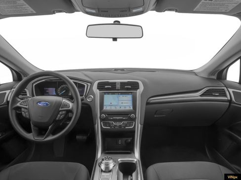 Used 2018 Ford Fusion S FWD image 4