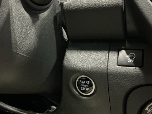 Used 2025 Nissan Frontier PRO-4X image 29