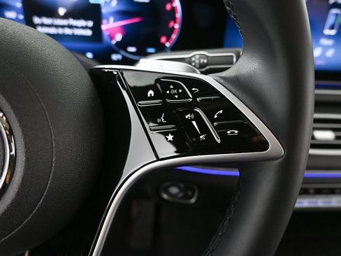 Certified 2025 Mercedes-Benz GLE 450 4MATIC image 11