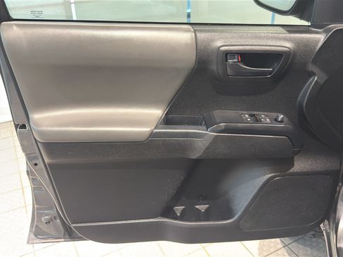 Used 2021 Toyota Tacoma SR w/ SX Package RWD image 15
