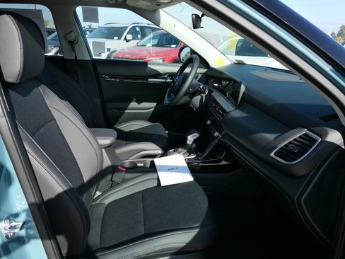 New 2026 Kia Seltos EX image 24