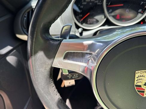 Used 2011 Porsche Boxster Spyder RWD image 19