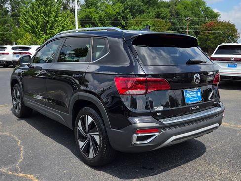 Certified 2024 Volkswagen Taos SE AWD/4WD image 5