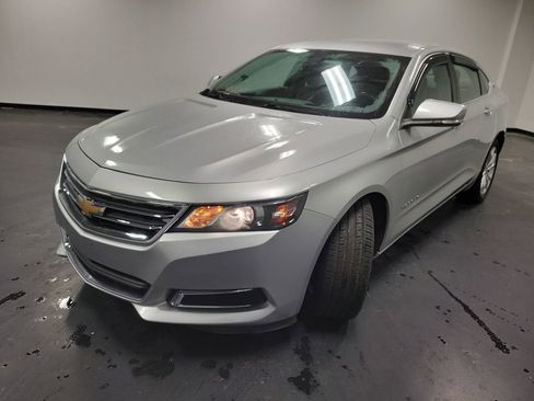 Used 2017 Chevrolet Impala LT image 5