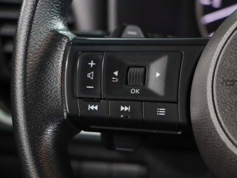 Used 2024 Nissan Rogue SV image 13