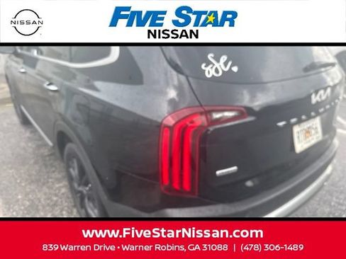 Used 2022 Kia Telluride SX w/ SX Prestige Package AWD/4WD image 9