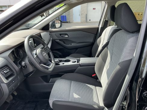 Used 2023 Nissan Rogue SV AWD/4WD image 10