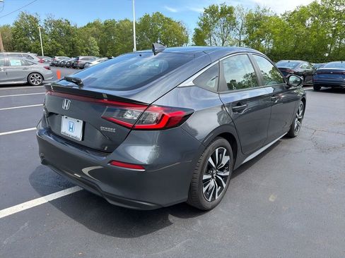 Certified 2023 Honda Civic EX-L image 5
