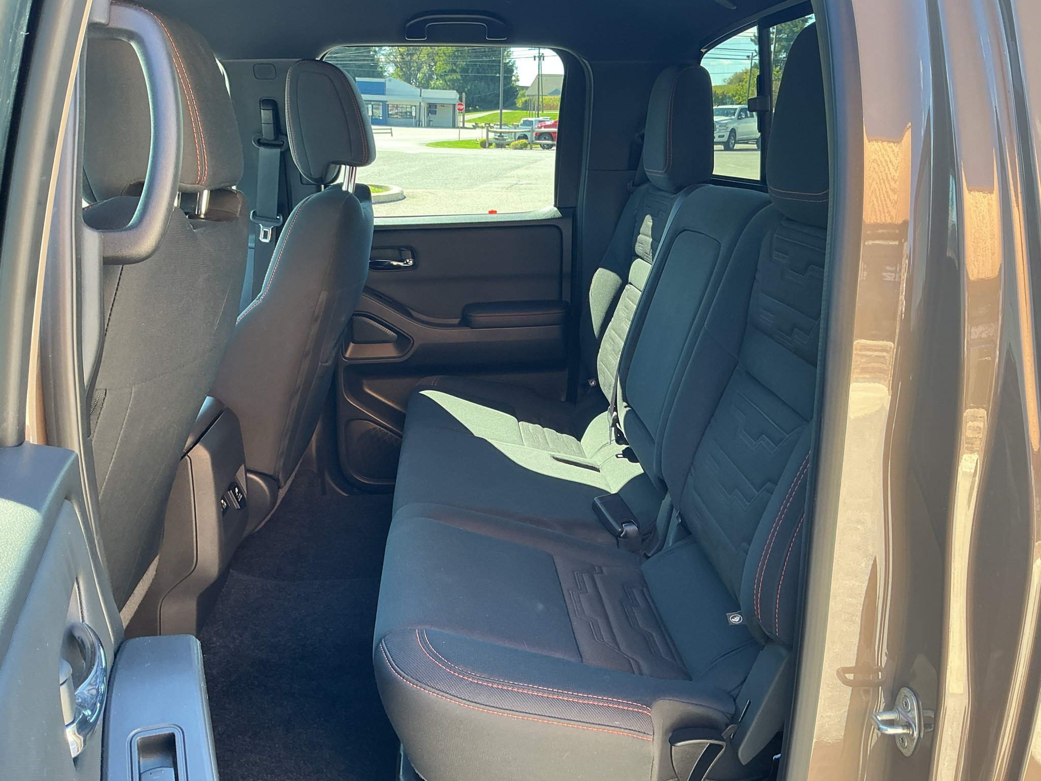 Used 2024 Nissan Frontier PRO-4X w/ Pro Convenience Package AWD/4WD image 22