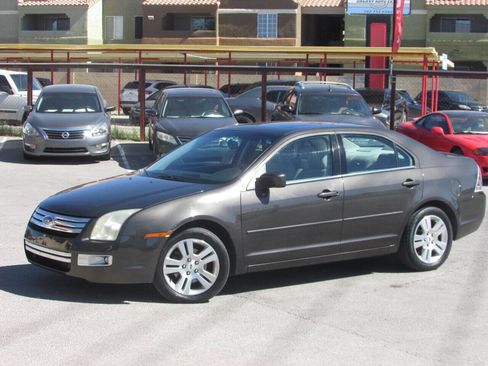 Used 2006 Ford Fusion SEL FWD image 4