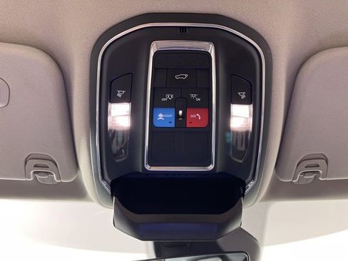 Used 2024 Jeep Wagoneer L Series II w/ Flexible Seating Group image 36