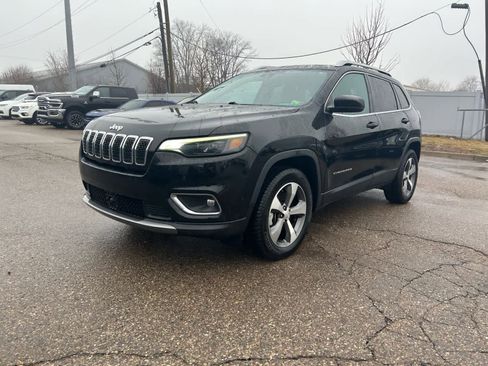 Certified 2021 Jeep Cherokee Limited image 3