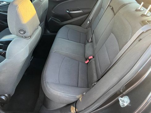 Used 2017 Chevrolet Cruze LT image 19