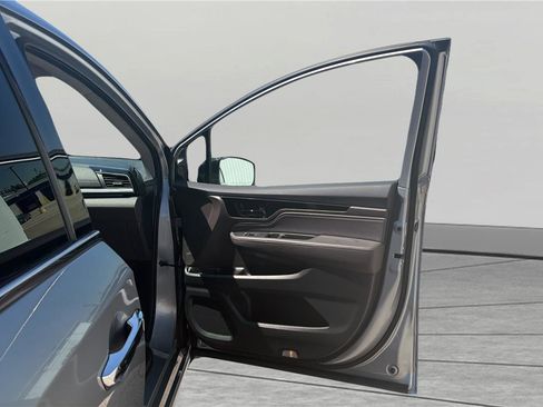 Used 2023 Honda Odyssey Elite image 25