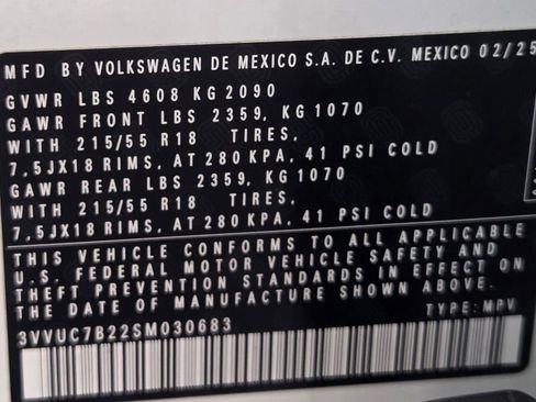 Used 2025 Volkswagen Taos SE AWD/4WD image 33