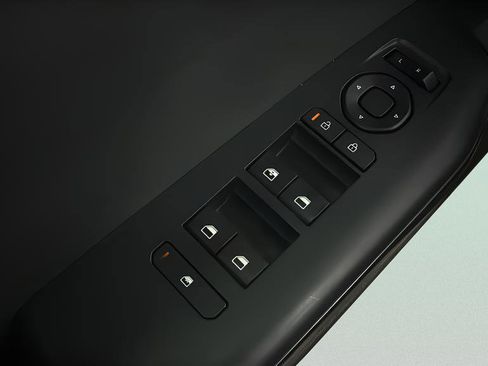 Certified 2025 Kia K4 FWD image 33