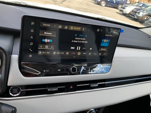 New 2025 Mitsubishi Outlander SE image 15