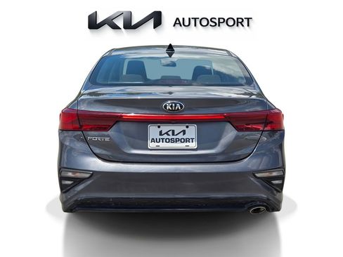 Used 2020 Kia Forte LXS FWD image 9