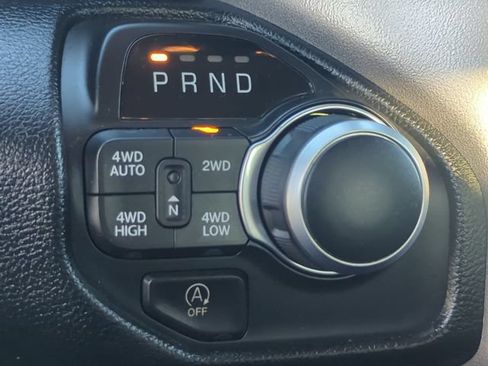 Used 2020 RAM 1500 Big Horn AWD/4WD image 20
