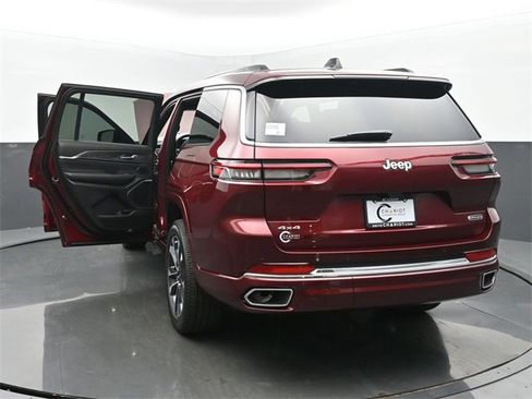 New 2025 Jeep Grand Cherokee L Overland w/ Trailer Tow Package image 58