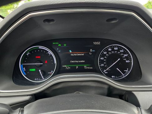 Used 2021 Toyota Avalon XLE FWD image 27