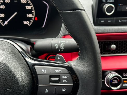 Used 2025 Honda Civic Sport image 31
