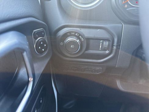 New 2026 Jeep Wrangler Sahara AWD/4WD image 15