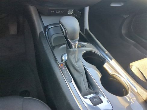 Used 2024 Chevrolet Malibu LT image 27