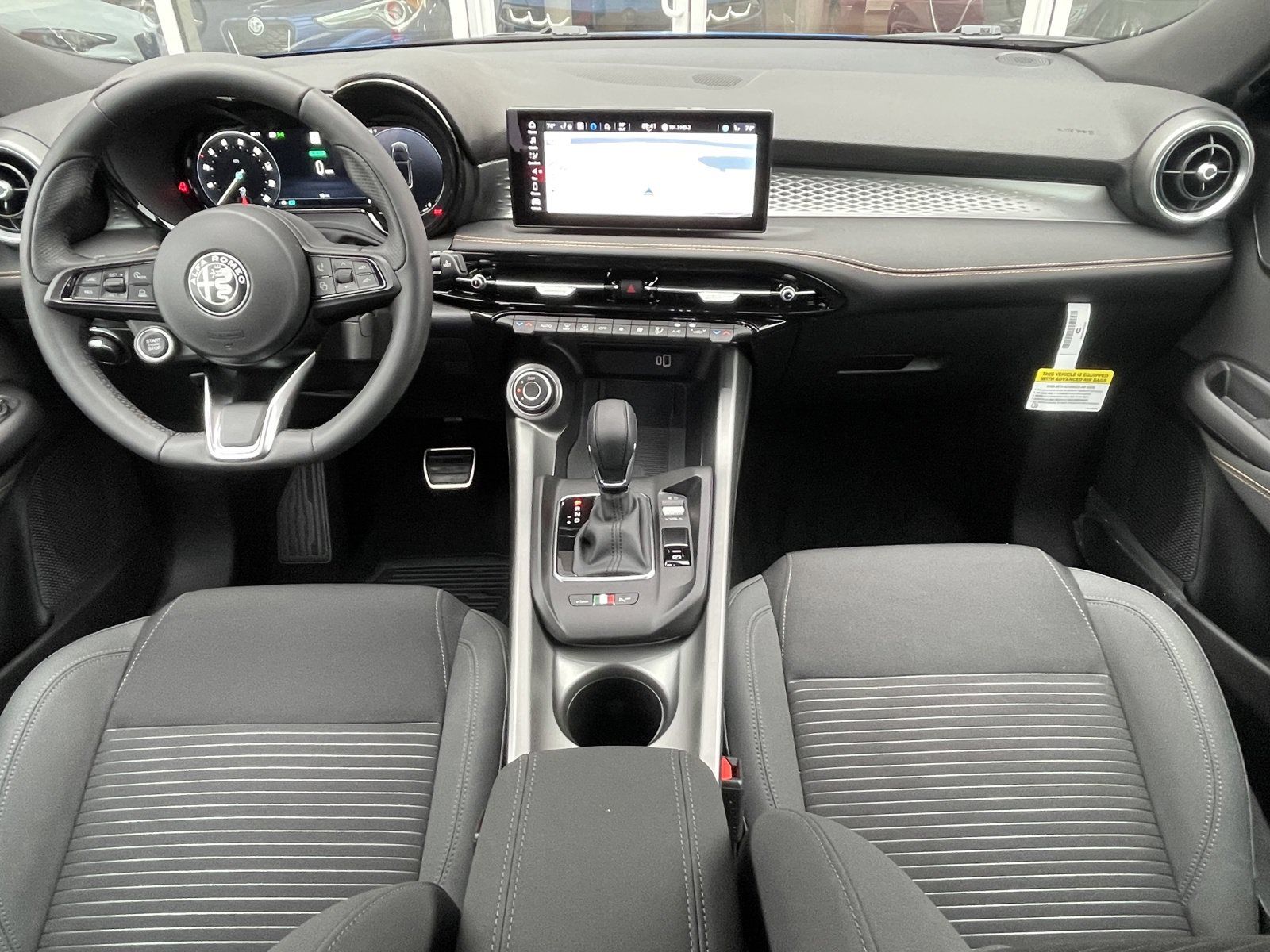 New 2025 Alfa Romeo Tonale AWD/4WD image 2