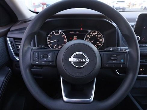 Certified 2023 Nissan Rogue SV image 10