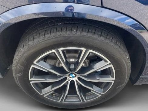 Used 2021 BMW X5 M50i w/ Executive Package AWD/4WD image 5