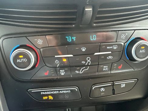 Used 2019 Ford Escape SEL FWD image 16