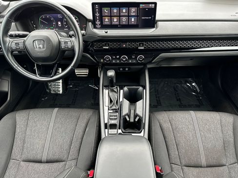 Used 2024 Honda Accord Sport image 16