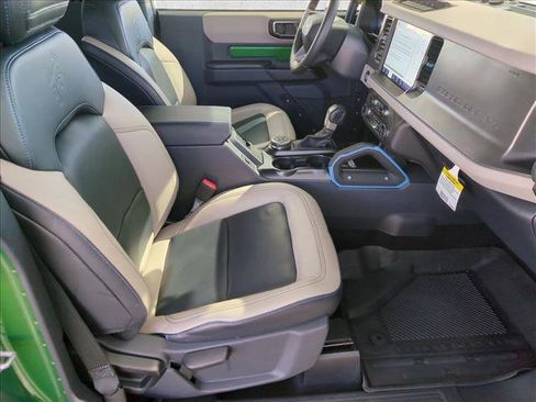 Used 2024 Ford Bronco Wildtrak image 19