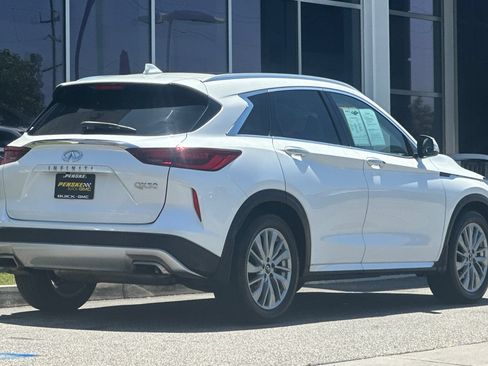 Used 2023 INFINITI QX50 Luxe FWD image 4