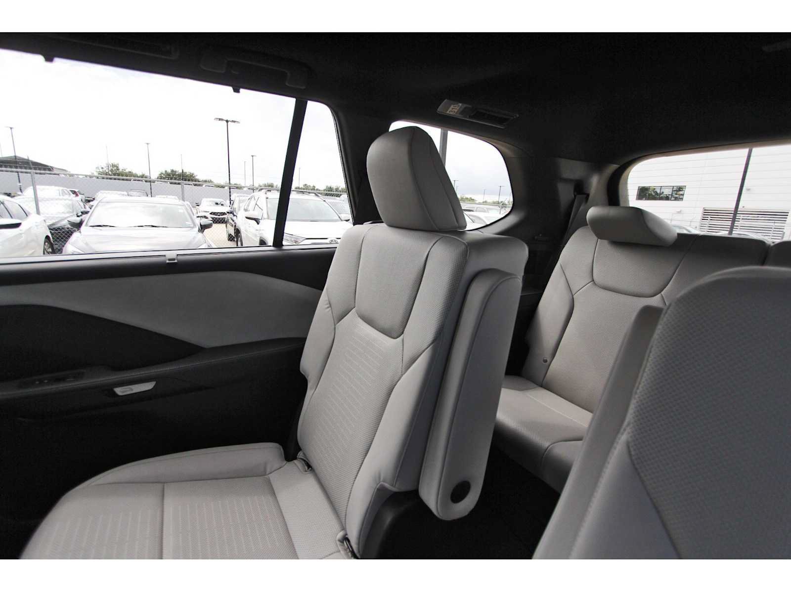 Used 2024 Lexus TX 350 FWD w/ Captains Chair Package image 9