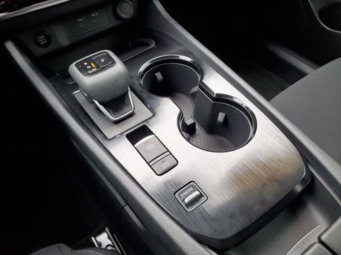 Certified 2024 Nissan Rogue S image 22