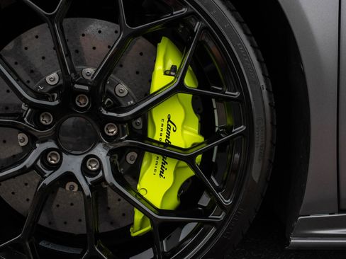 Used 2020 Lamborghini Huracan EVO AWD/4WD image 39