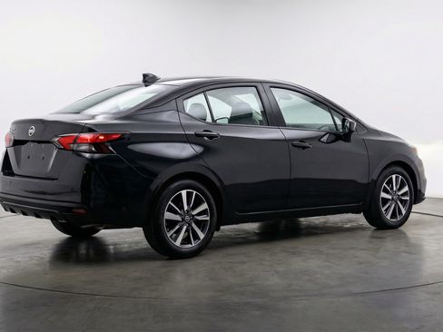 Used 2025 Nissan Versa SV FWD image 9