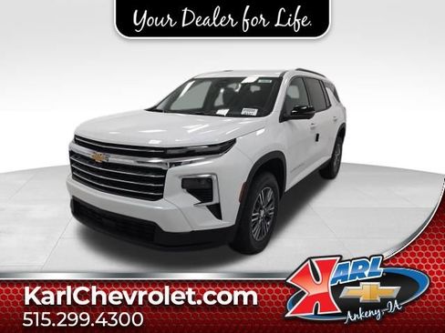 New 2026 Chevrolet Traverse LT image 1