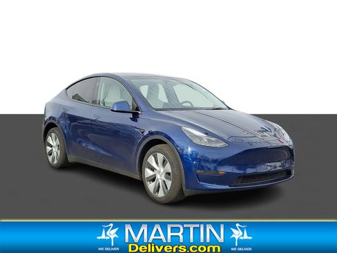 Used 2023 Tesla Model Y Long Range image 1