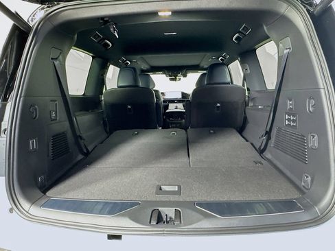 New 2026 INFINITI QX80 4WD w/ Sport Exterior Package image 31